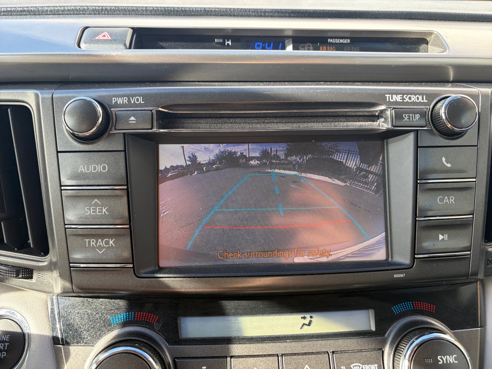 Used 2013 Toyota RAV4 Limited AWD/4WD image 21