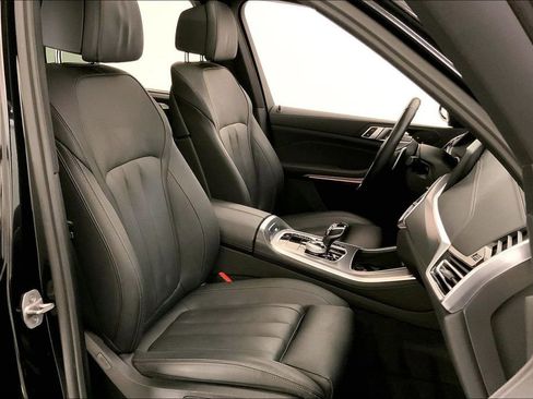 Certified 2022 BMW X5 xDrive40i w/ Premium Package image 6