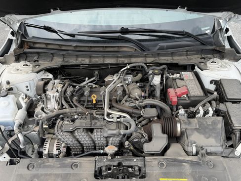 Used 2025 Nissan Altima 2.5 SV FWD image 32