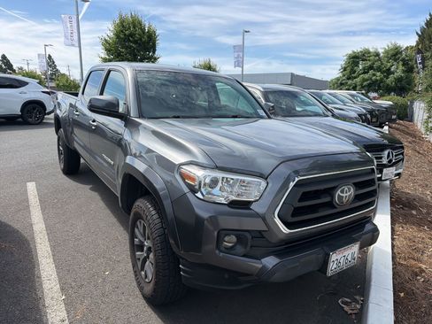 Used 2021 Toyota Tacoma SR5 image 2