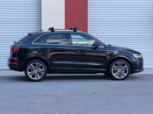 Used 2017 Audi Q3 2.0T Prestige w/ Prestige Package AWD/4WD image 6
