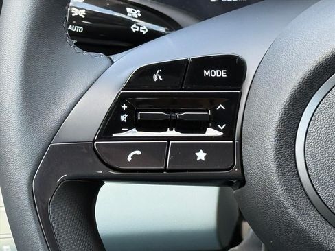 New 2026 Hyundai Elantra Limited FWD image 18