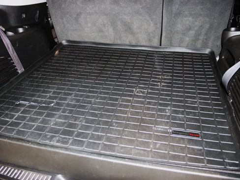 Used 2017 GMC Yukon SLT image 15