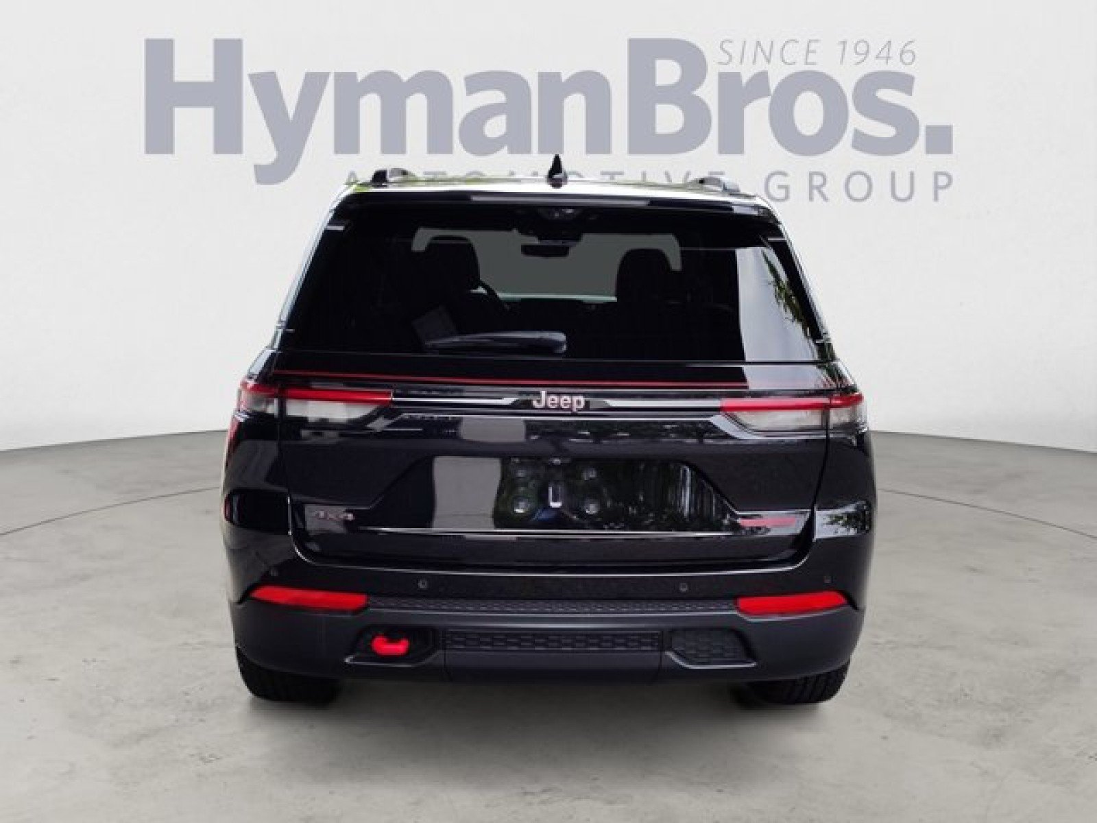 Used 2022 Jeep Grand Cherokee Trailhawk w/ ADV Protech Group II AWD/4WD image 4