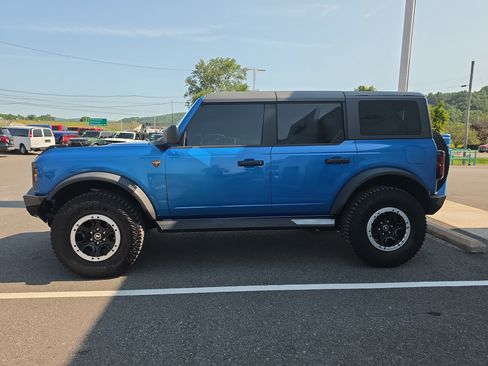 Used 2025 Ford Bronco Badlands AWD/4WD image 7