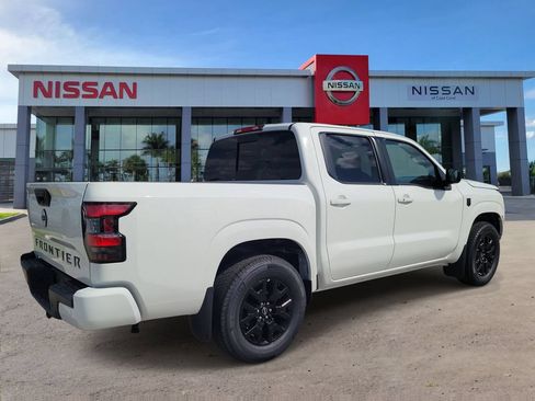 New 2026 Nissan Frontier SV w/ SV Convenience Package RWD image 2