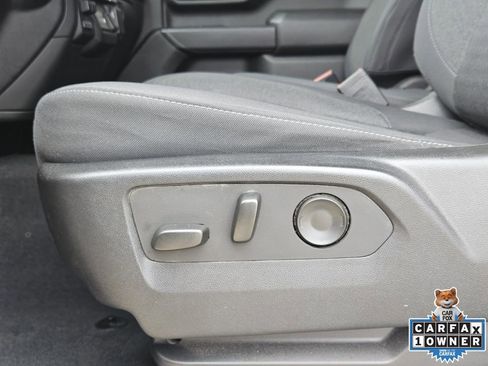 Used 2024 Chevrolet Silverado 2500 Custom w/ Custom Value Package image 29