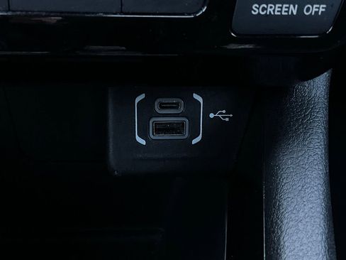 Used 2025 Jeep Compass Limited image 26