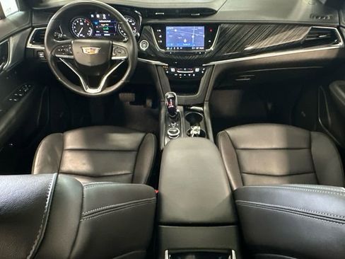 Used 2024 Cadillac XT6 Premium Luxury w/ Technology Package AWD/4WD image 10