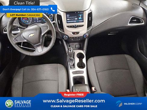 Used 2017 Chevrolet Cruze LS FWD image 11