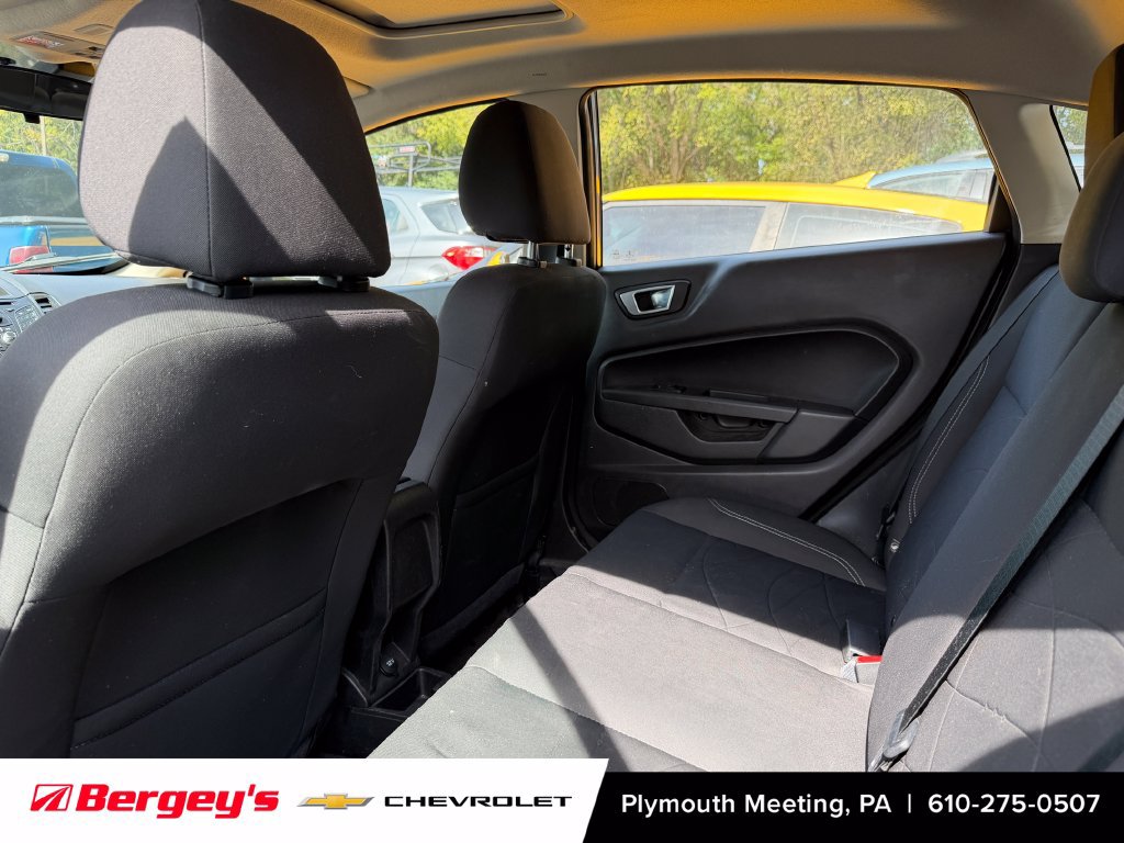 Used 2015 Ford Fiesta SE FWD image 10