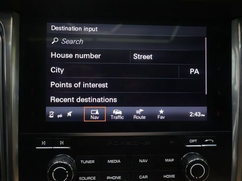 Used 2017 Porsche Macan S image 22