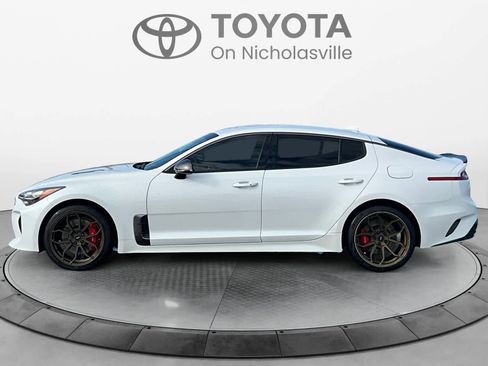 Used 2021 Kia Stinger GT image 3