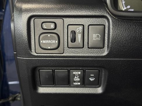 Used 2024 Toyota 4Runner TRD Off-Road AWD/4WD image 16