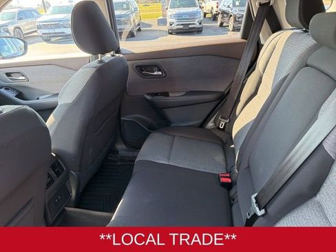 Used 2022 Nissan Rogue SV image 20