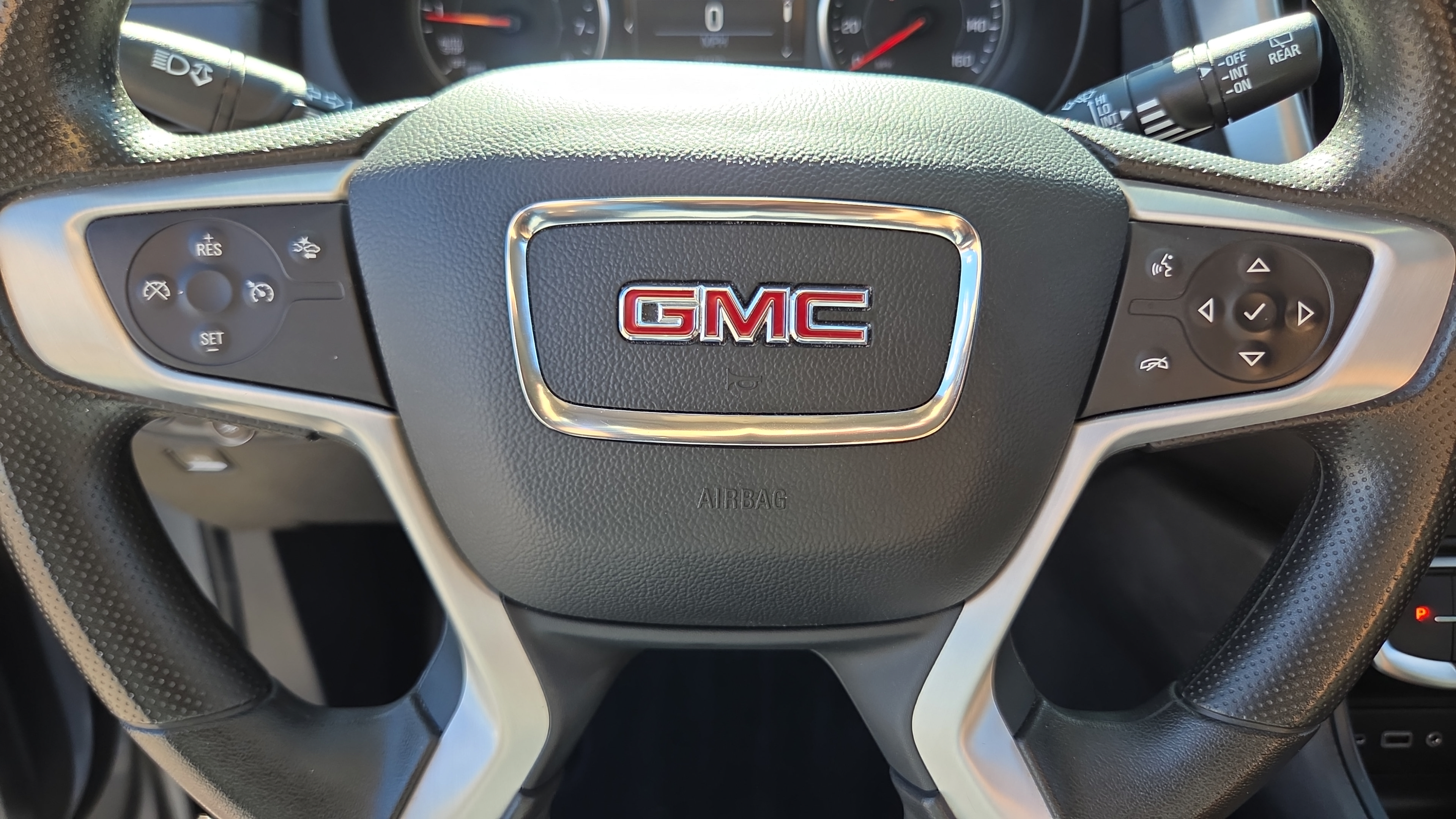 Used 2024 GMC Terrain SLE FWD image 23