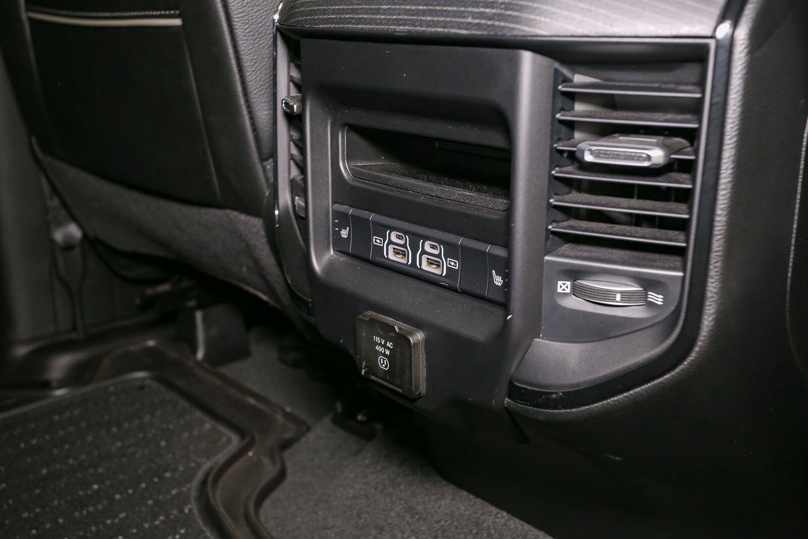 Used 2022 RAM 1500 Limited w/ Body-Colour Bumper Group AWD/4WD image 23