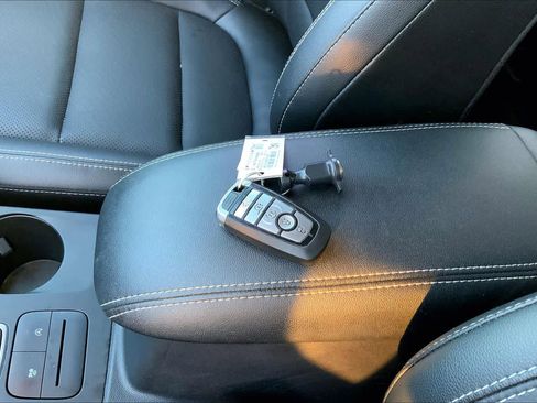 Certified 2022 Ford Escape SEL w/ Technology Package image 14