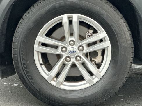 Certified 2022 Ford Explorer XLT image 27