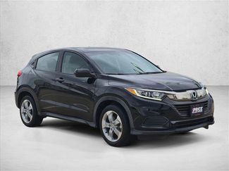 Used 2021 Honda HR-V LX video 3