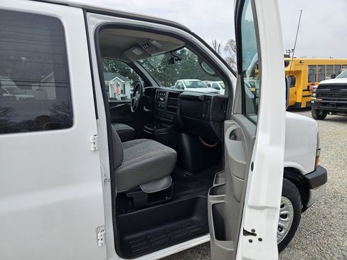 Used 2014 Chevrolet Express 1500 LT w/ LT Preferred Equipment Group image 25