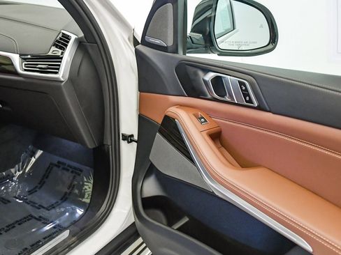 Certified 2023 BMW X5 sDrive40i w/ Premium Package image 18