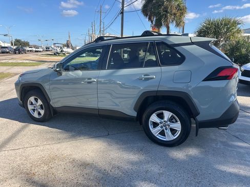 Used 2019 Toyota RAV4 XLE w/ Convenience Package image 5