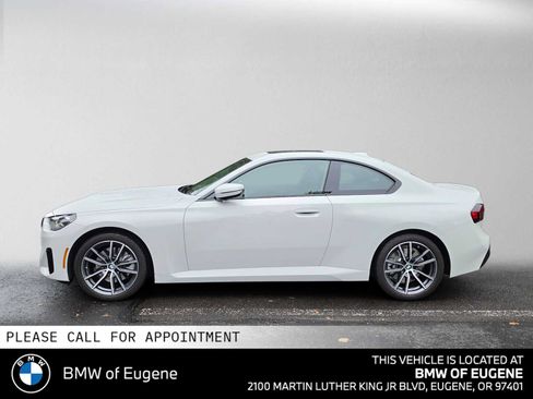 Used 2025 BMW 230i xDrive Coupe w/ Premium Package AWD/4WD image 6