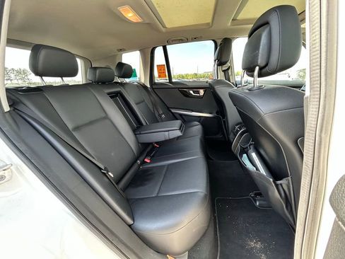 Used 2013 Mercedes-Benz GLK 350 4MATIC image 12