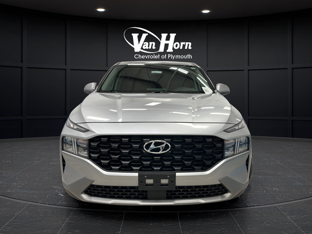 Used 2023 Hyundai Santa Fe SE AWD/4WD image 2