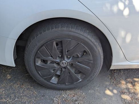 Used 2019 Nissan Altima 2.5 S FWD image 8