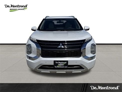 New 2025 Mitsubishi Outlander SEL image 2