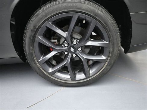 Used 2019 Dodge Challenger SXT w/ Blacktop Package image 11