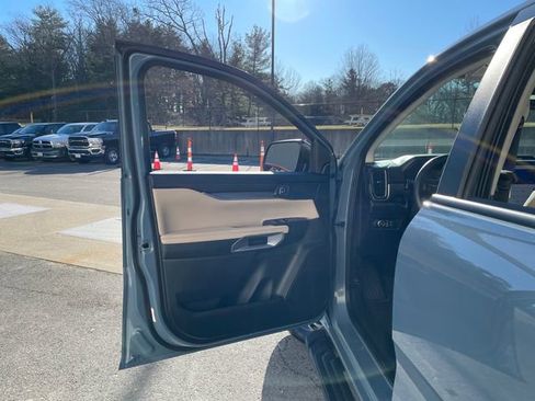 Used 2024 Ford Ranger Lariat w/ Trailer Tow Package image 22