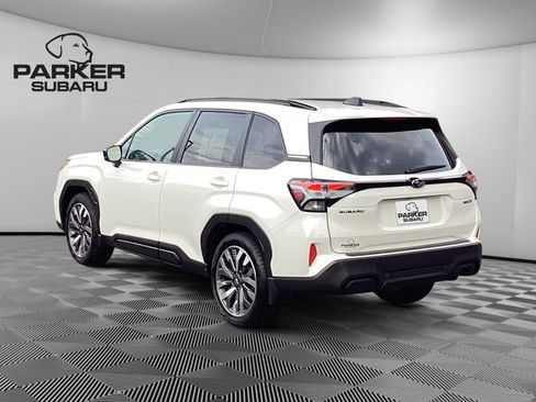 Used 2025 Subaru Forester Touring w/ Popular Package - Touring AWD/4WD image 3