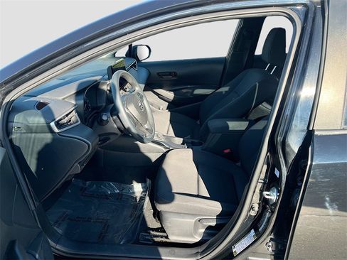 Used 2023 Toyota Corolla LE image 20