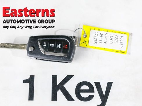 Used 2023 Toyota Camry SE image 31