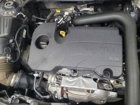 Used 2023 Chevrolet Equinox LT image 30