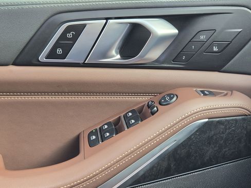 Used 2024 BMW X5 xDrive40i w/ M Sport Package image 33