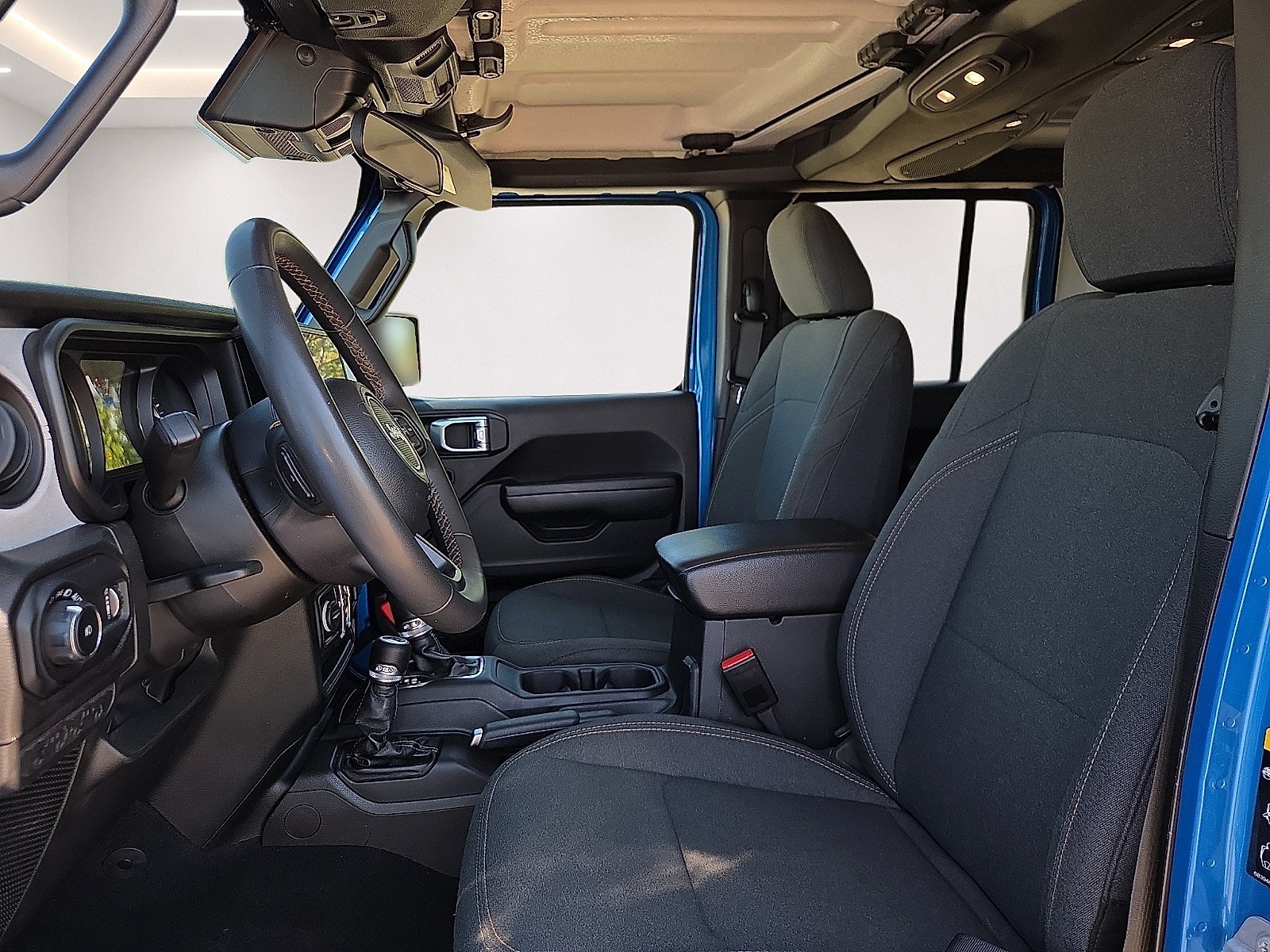Used 2024 Jeep Wrangler Unlimited Sport AWD/4WD image 14