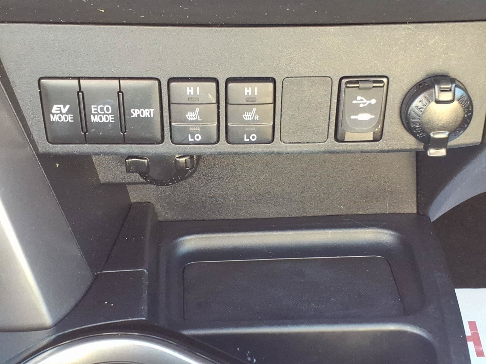 Used 2017 Toyota RAV4 Limited w/ All Weather Liner Package AWD/4WD image 22