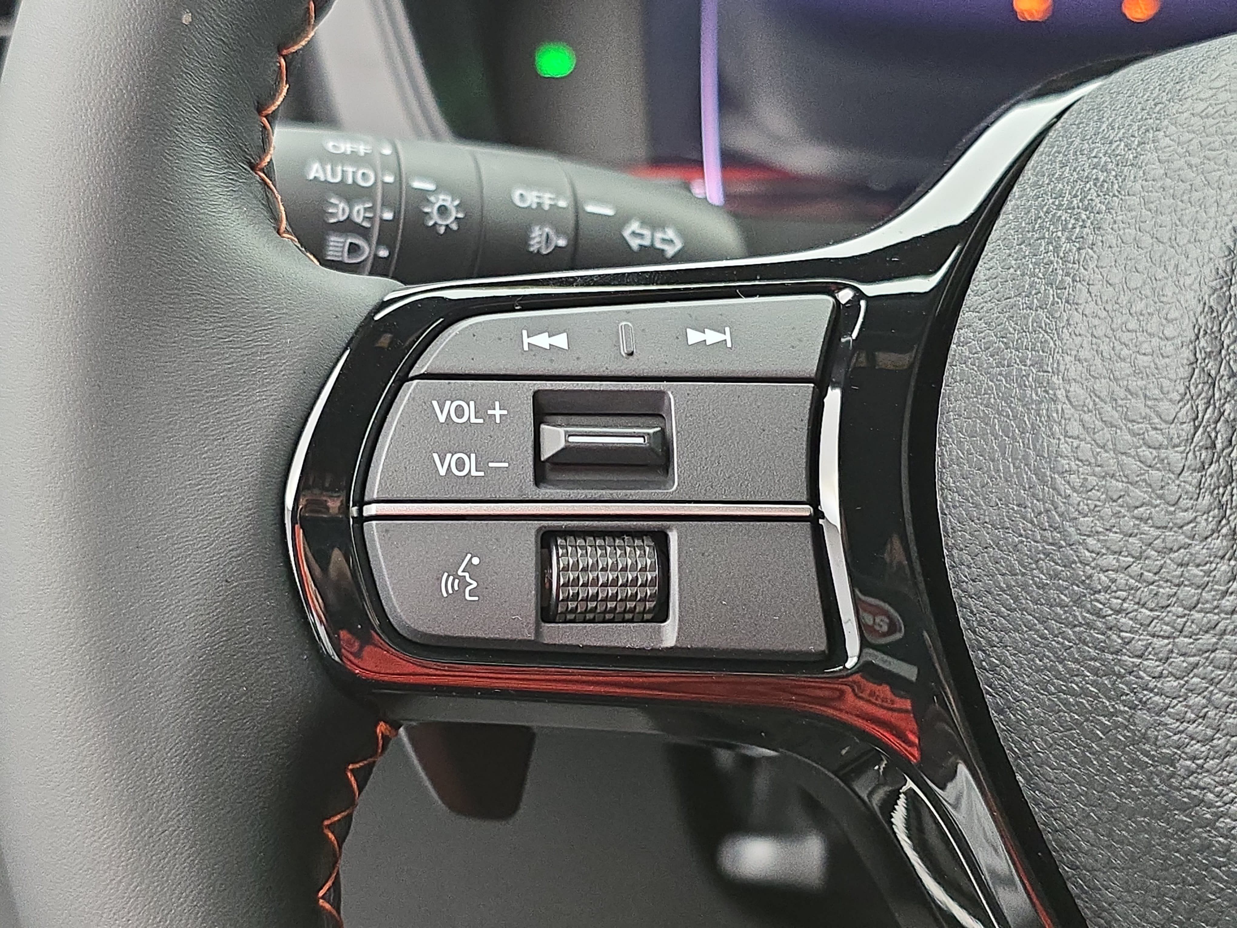 New 2026 Honda Pilot Sport image 18