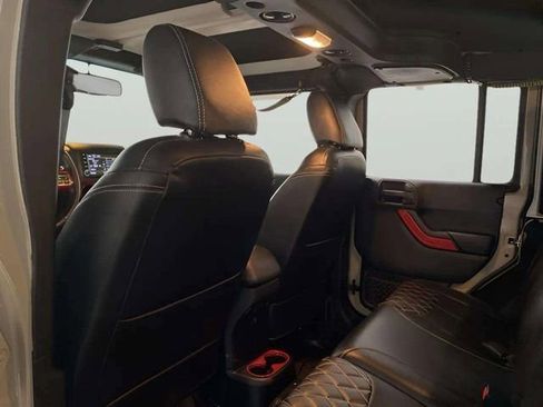 Used 2018 Jeep Wrangler Unlimited Sport S image 58