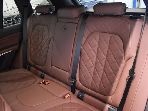 New 2026 BMW X5 xDrive40i w/ M Sport Package AWD/4WD image 7