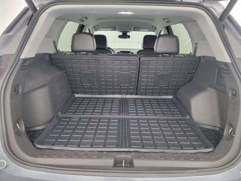 Used 2021 GMC Terrain SLT image 30