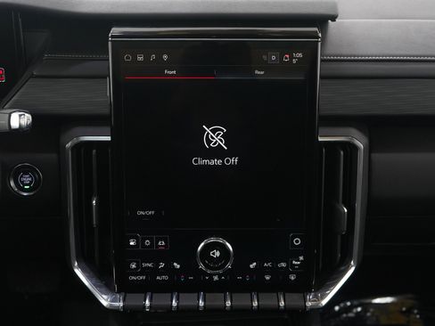 Used 2025 GMC Acadia Elevation w/ Elevation Premium Package image 17