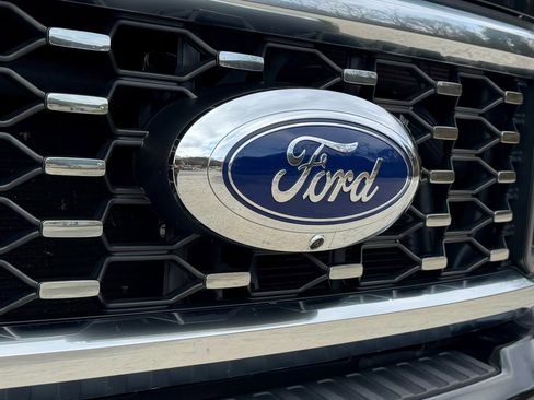 Used 2024 Ford F450 Limited w/ FX4 Off-Road Package image 99