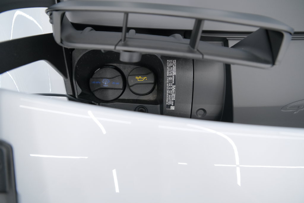 Used 2026 Porsche 911 GT3 RWD image 55