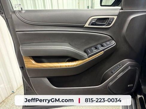 Used 2020 GMC Yukon Denali w/ Denali Ultimate Package AWD/4WD image 12