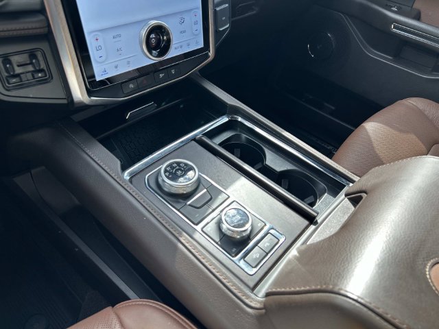 Used 2024 Ford Expedition Max King Ranch AWD/4WD image 34